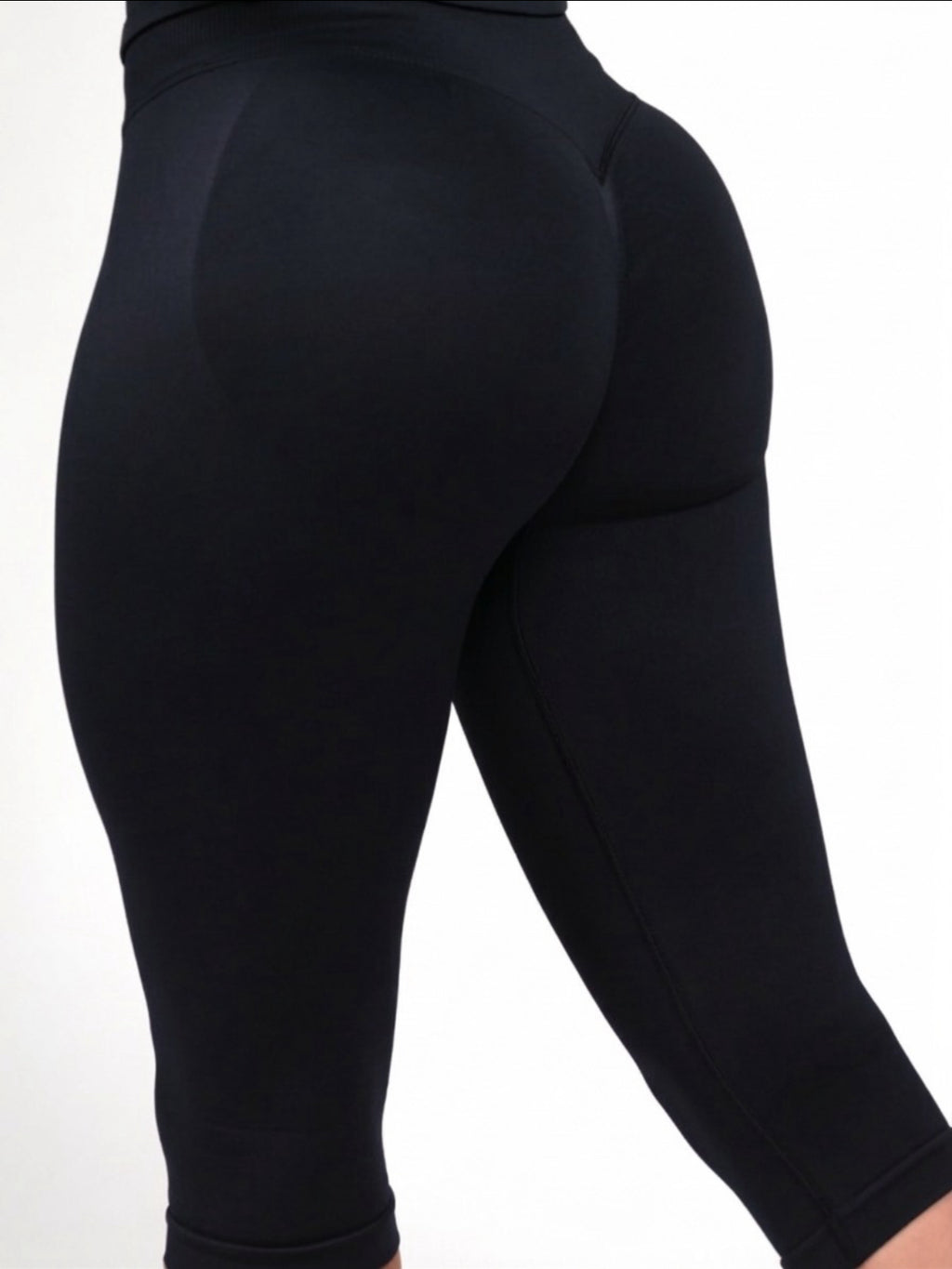Shape Capri - Black